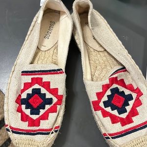 Saludos  embroidered espadrille